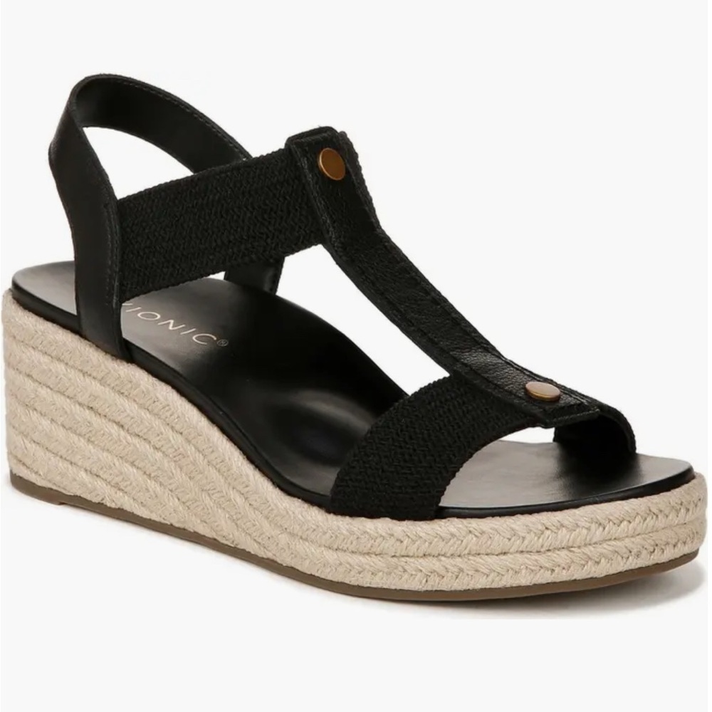 New without tags Vionic Calera black espadrille wedge 7